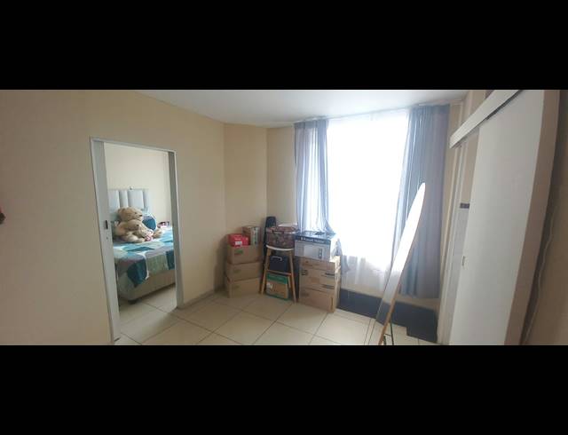 1 BEDROOM FLAT FOR SALE IN ESSENWOOD